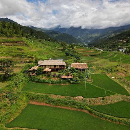Zoni Home Tram Tau Cham Ta Lao Bagian luar foto