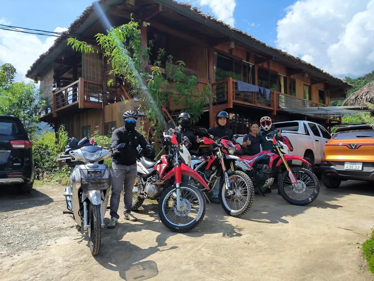 Zoni Home Tram Tau Cham Ta Lao Bagian luar foto